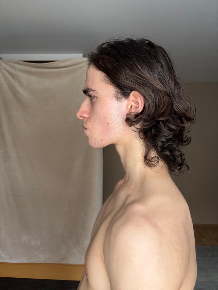 Kerem Dağ — current digital, shirtless left profile